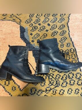 Vintage Black Lace-Up Leather Ankle Boots